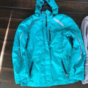 Like new winter coat with zip in liner